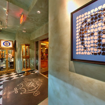 Jewelry & Collectibles Display