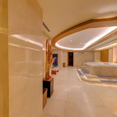 Sauna & Hot Tub Entrance