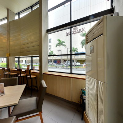 1st Floor Dining Area