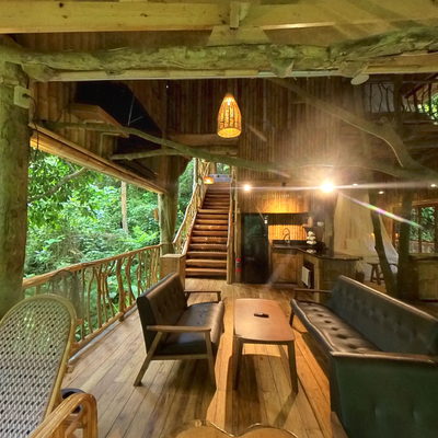 2nd Floor (Living Area)