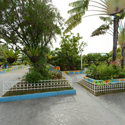 Way to Lapu-Lapu Monument