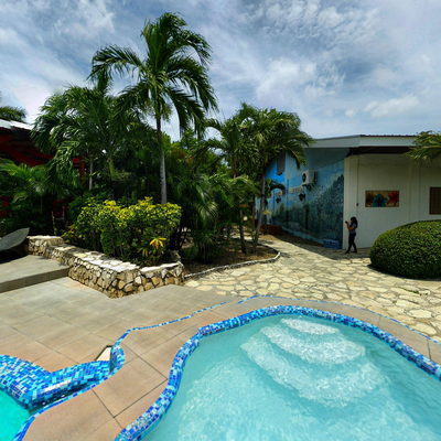 Kiddie & Jacuzzi Pool