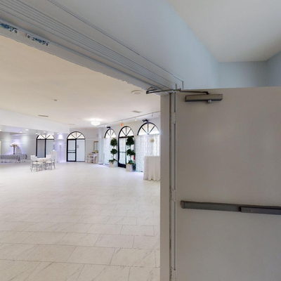 Way to the Buffet Table