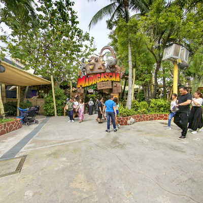 Madagascar: A Crate Adventure