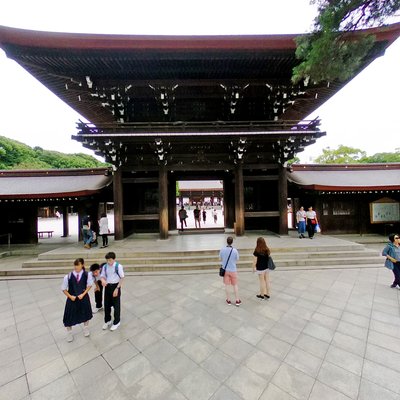 Minami Jinmon Gate