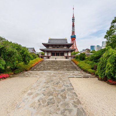 Way to the Main Building