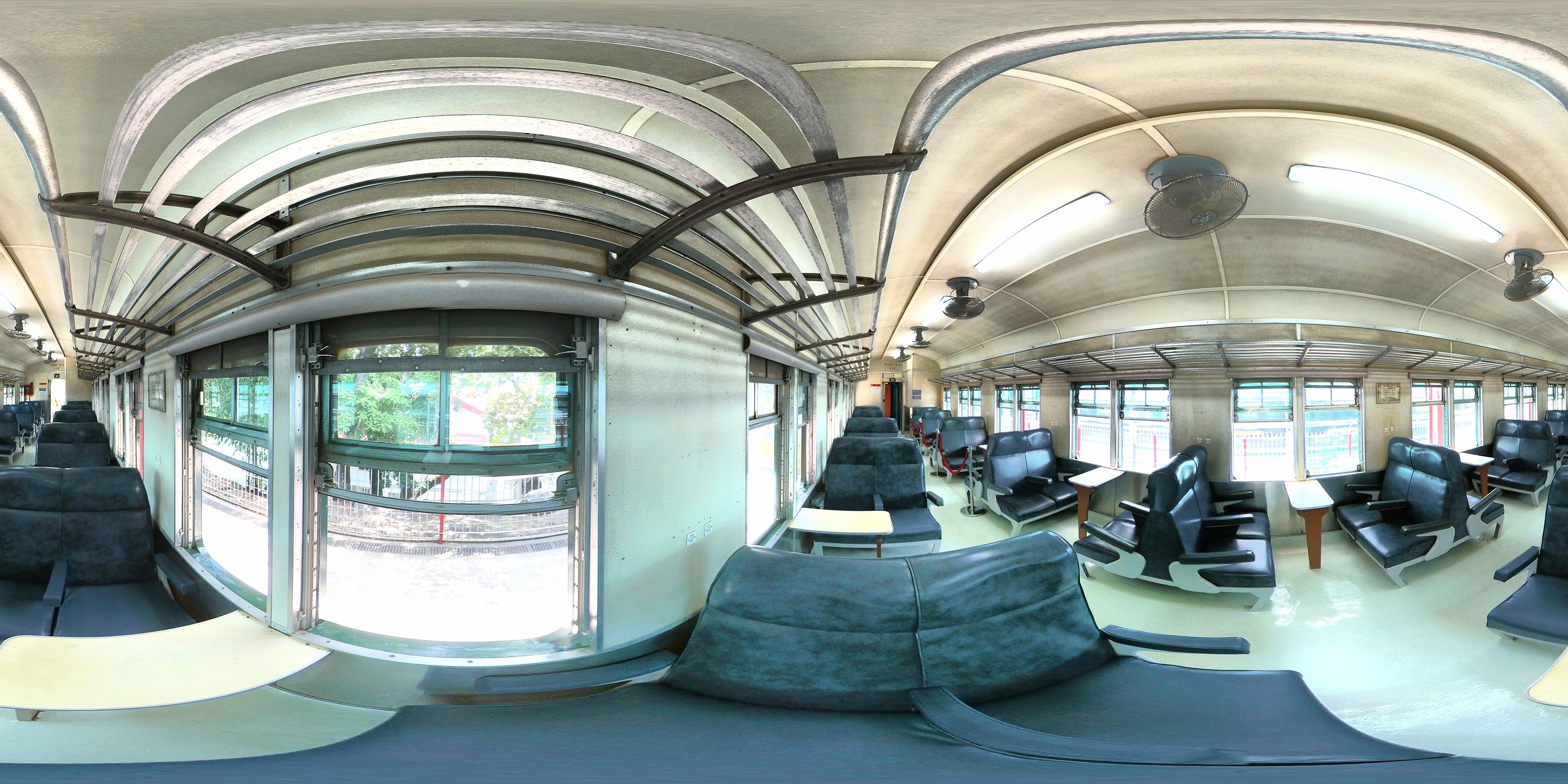 Train Carriage No. 112