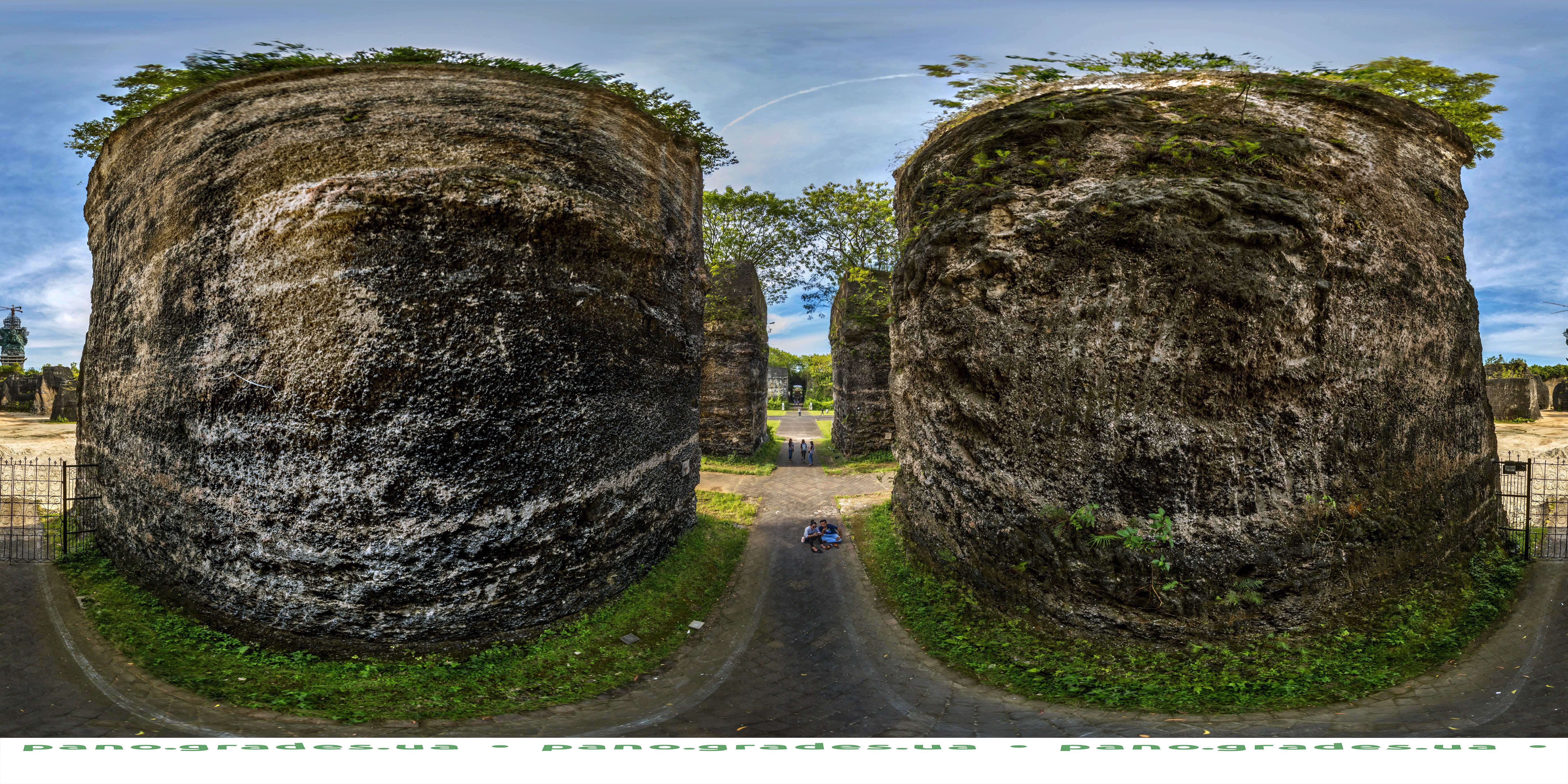 Pathway between the Walls