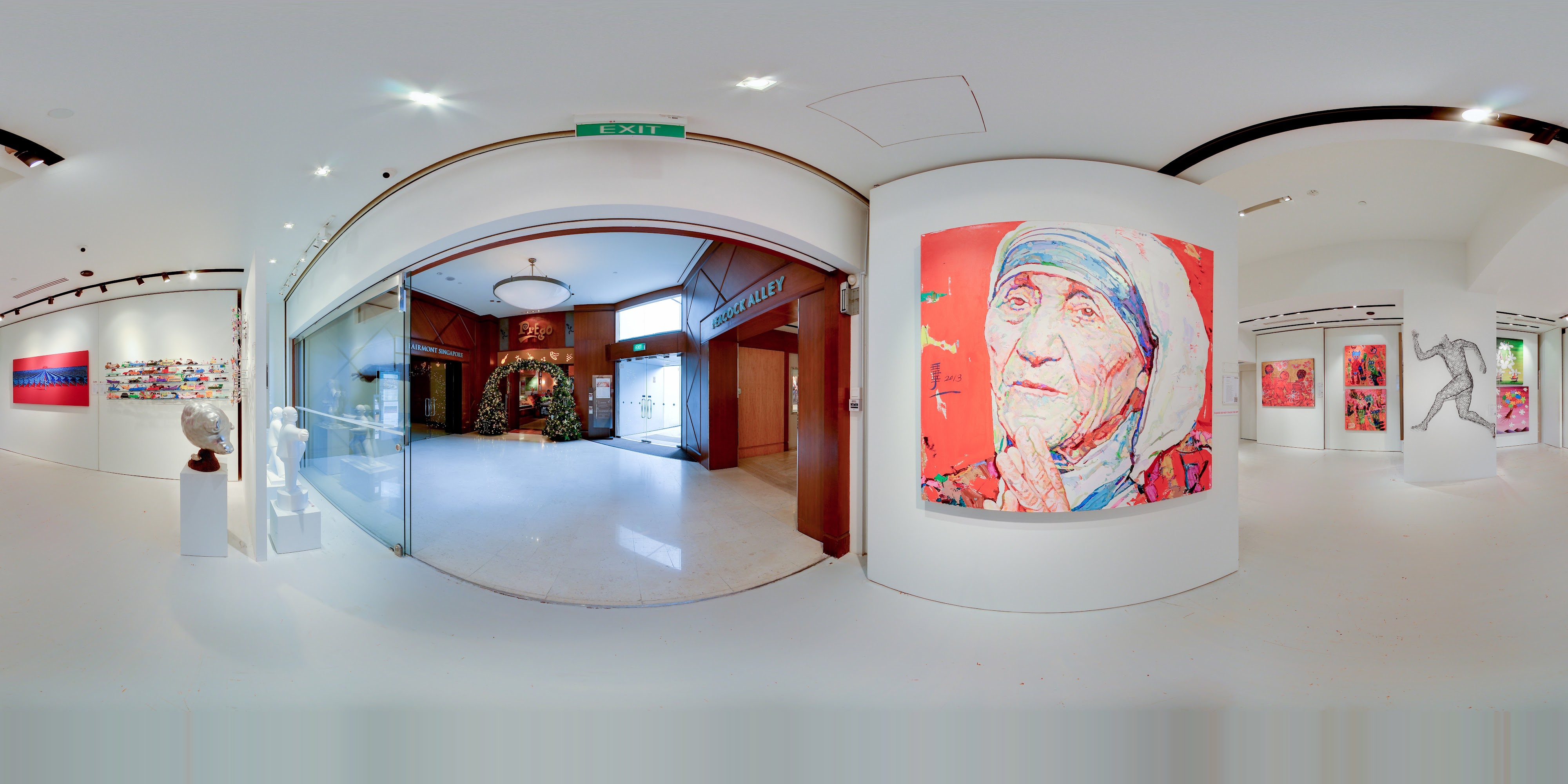 Vibrant Art Gallery Exhibition