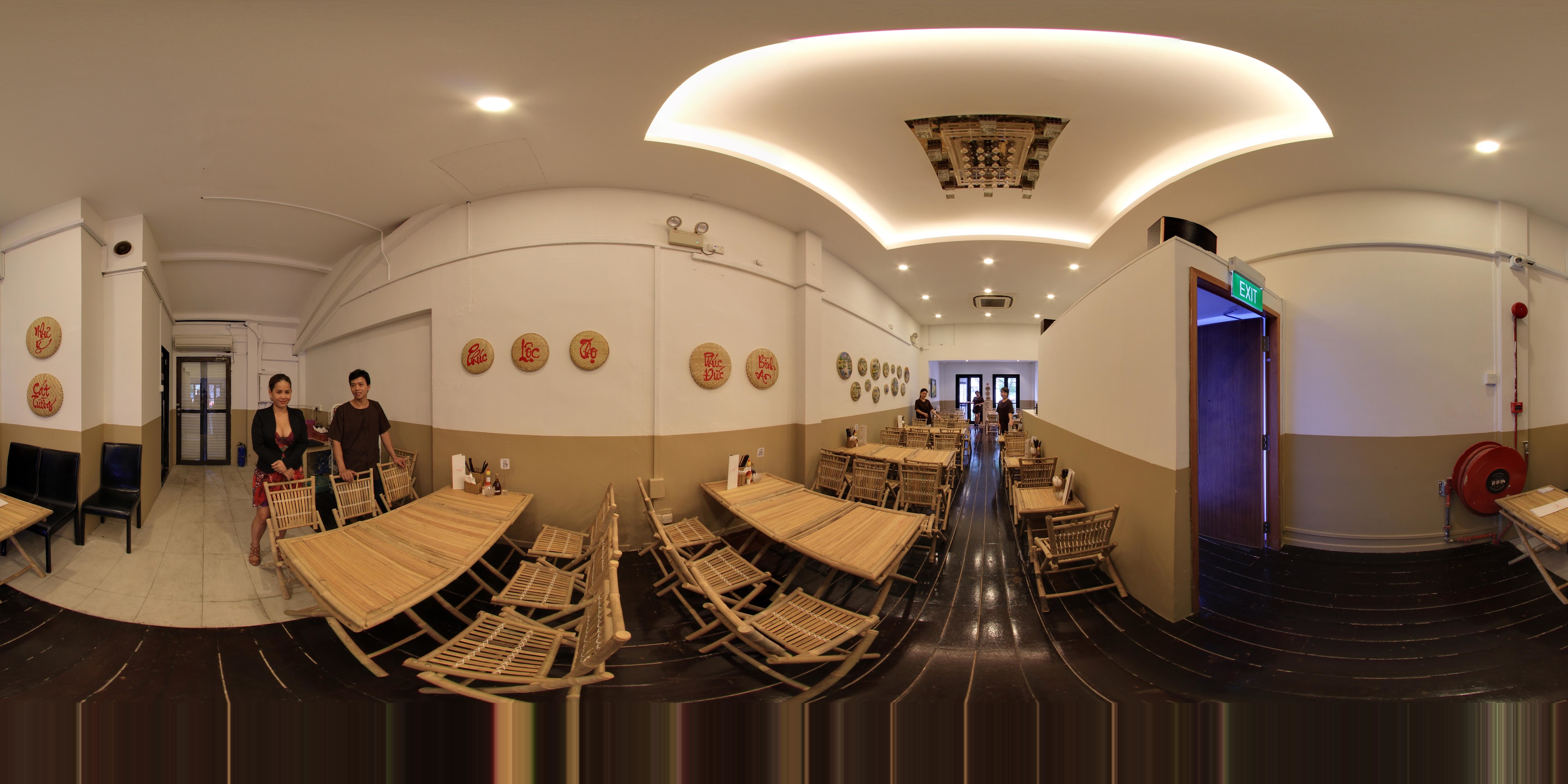 Spacious Contemporary Vietnamese Dining