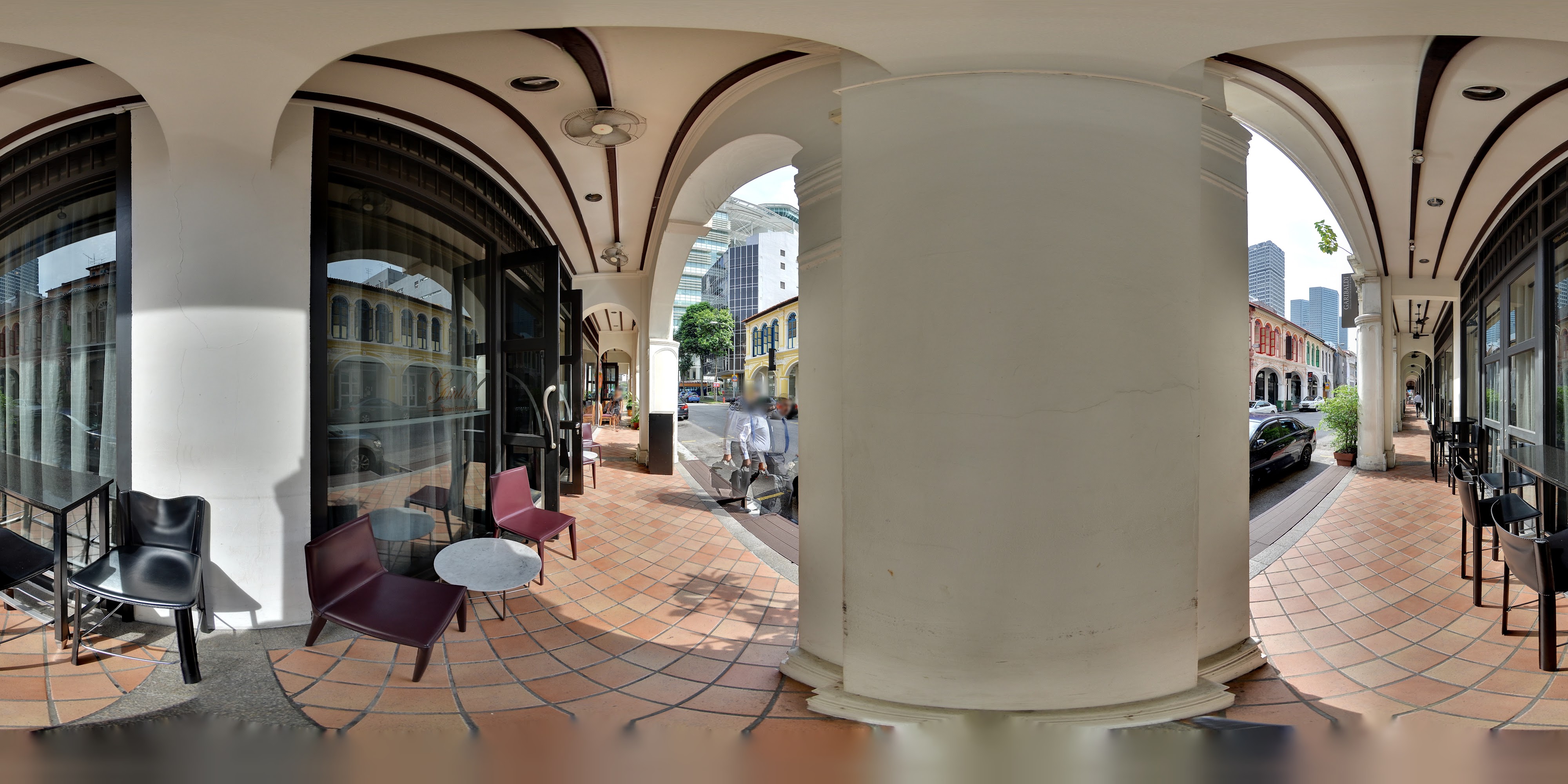 Colonial Cafe Streetseats Exterior