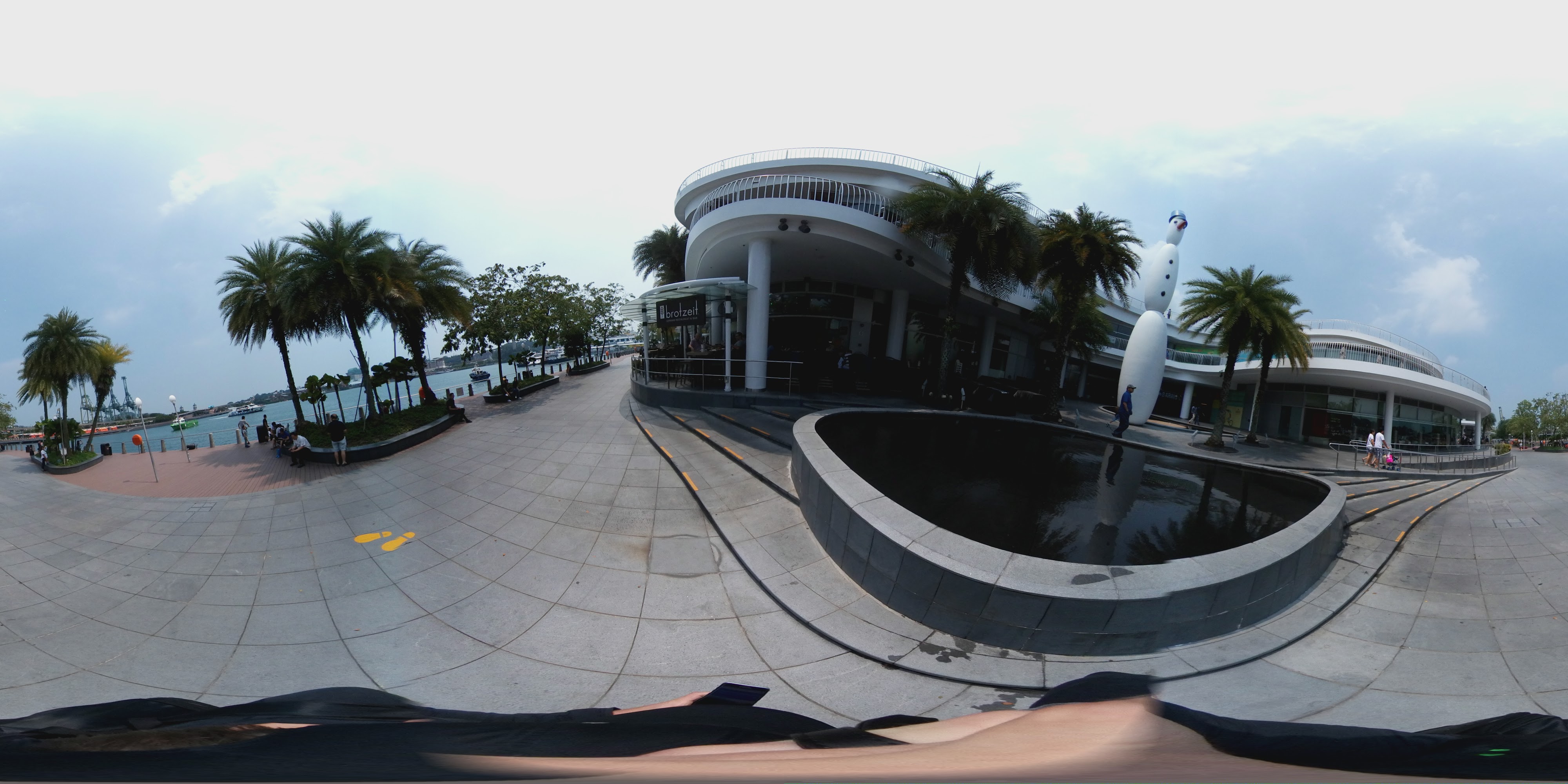 Modern Urban Plaza Setting