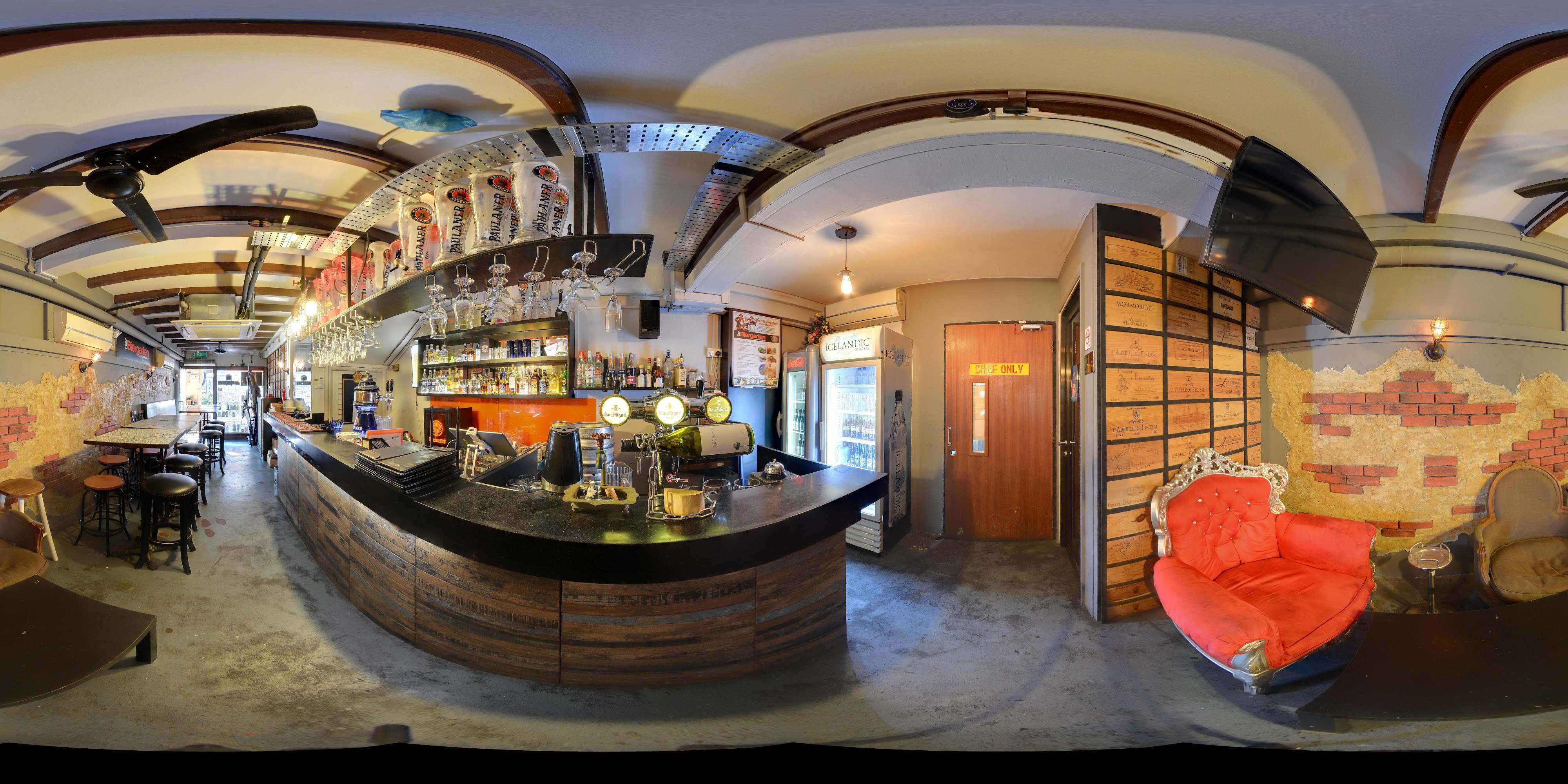 Elegant Rustic-Bar Interior Design