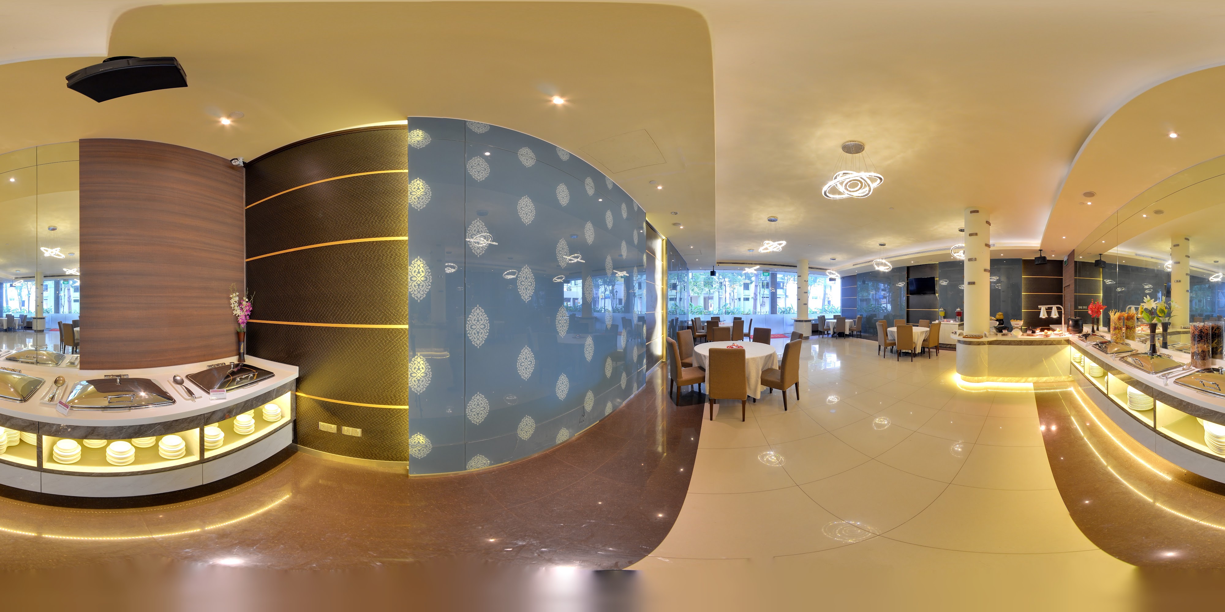 Elegant Vegetarian Dining Room