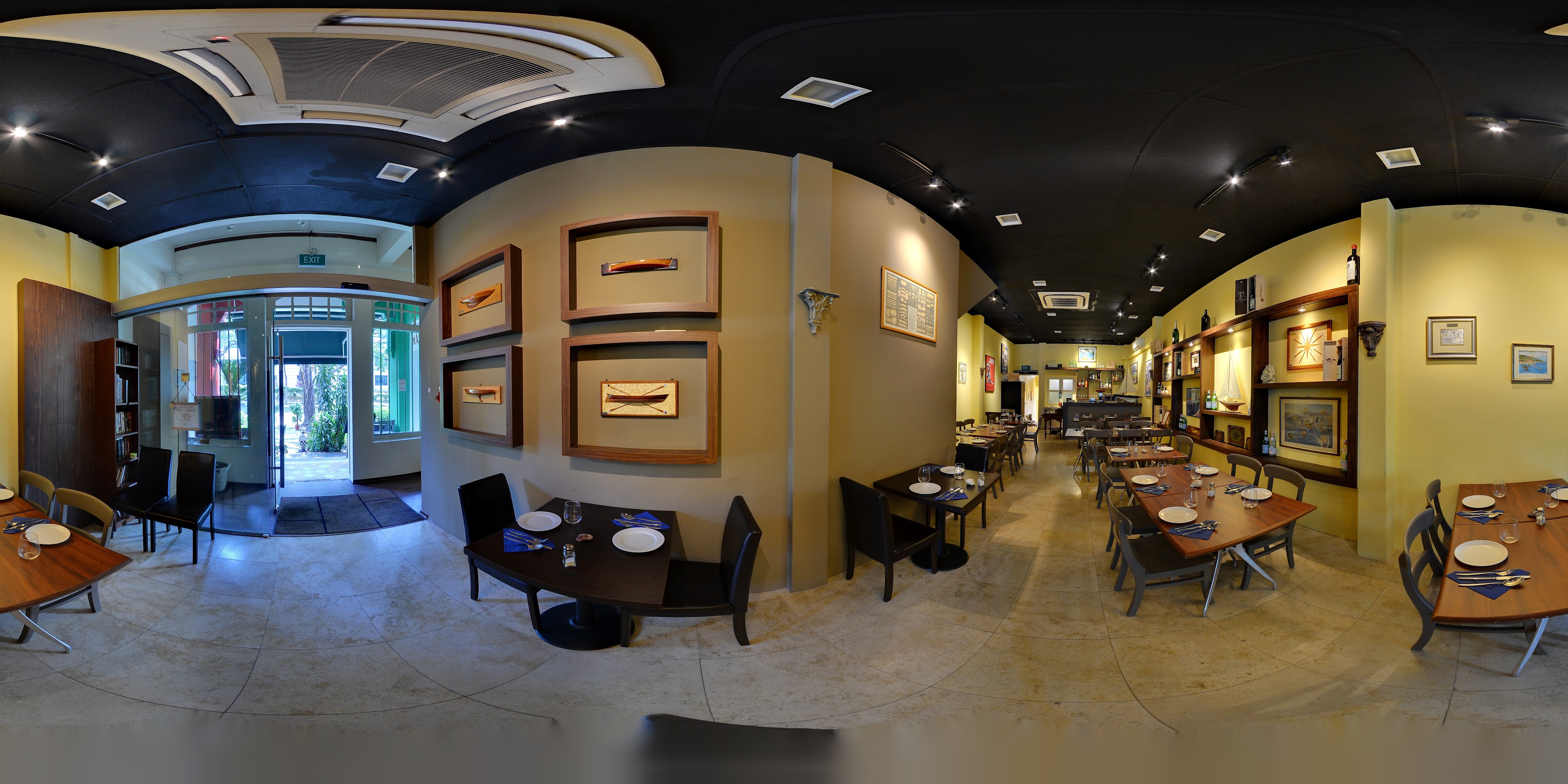 Elegant Indoor Dining Setting