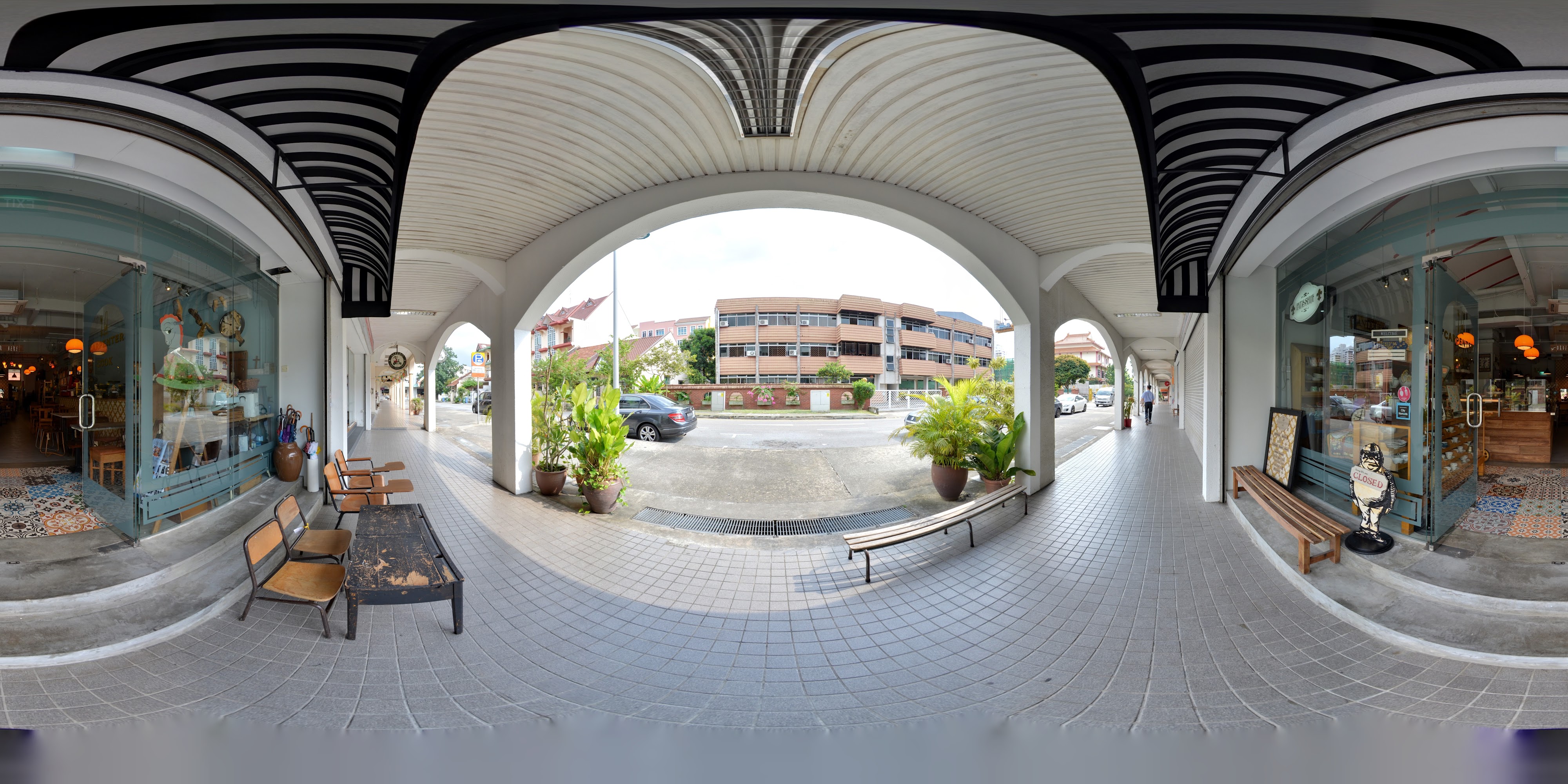 Artisan Bistro with Outdoor Seating