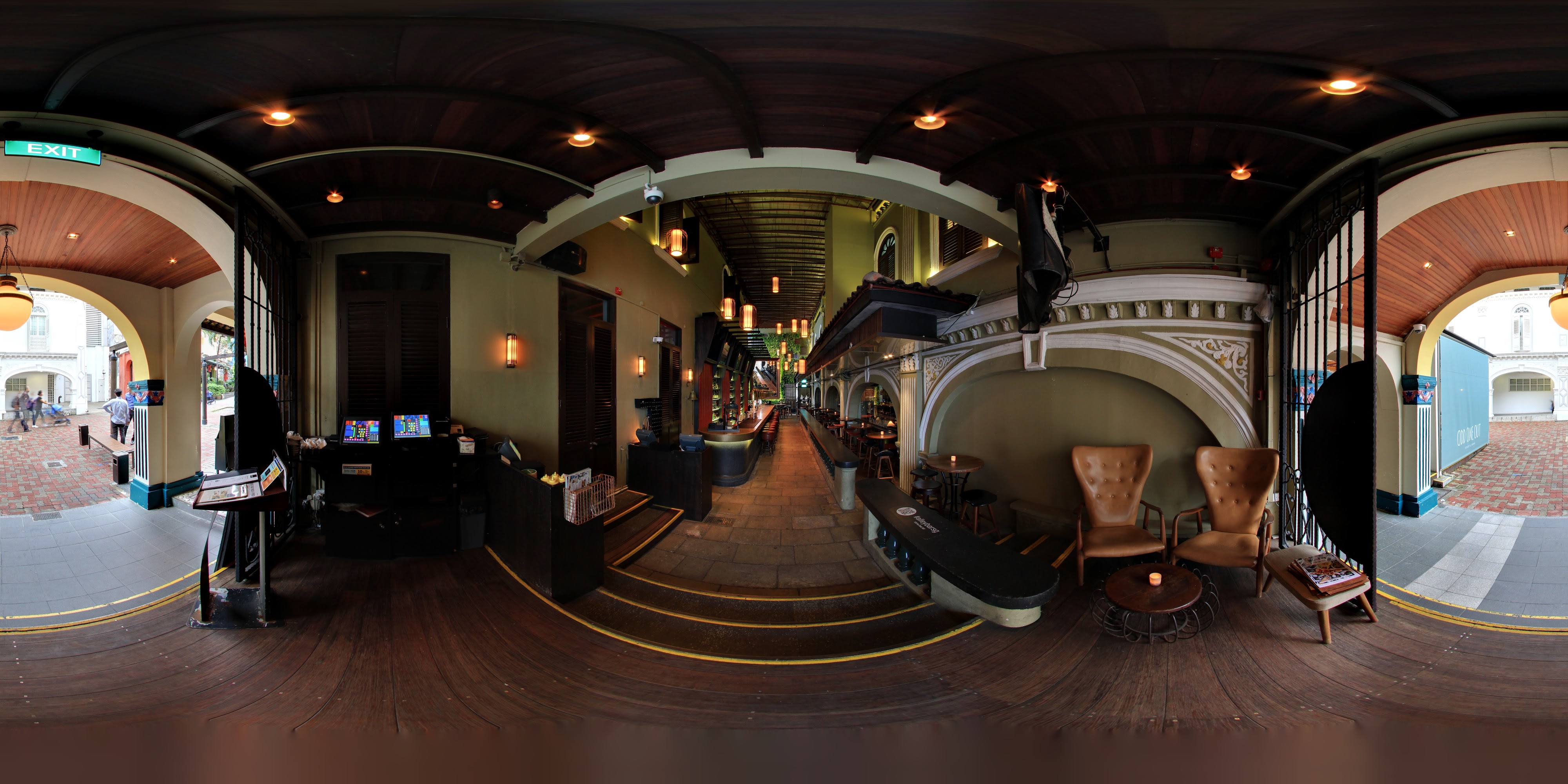 Charming Urban Alleyway Eatery