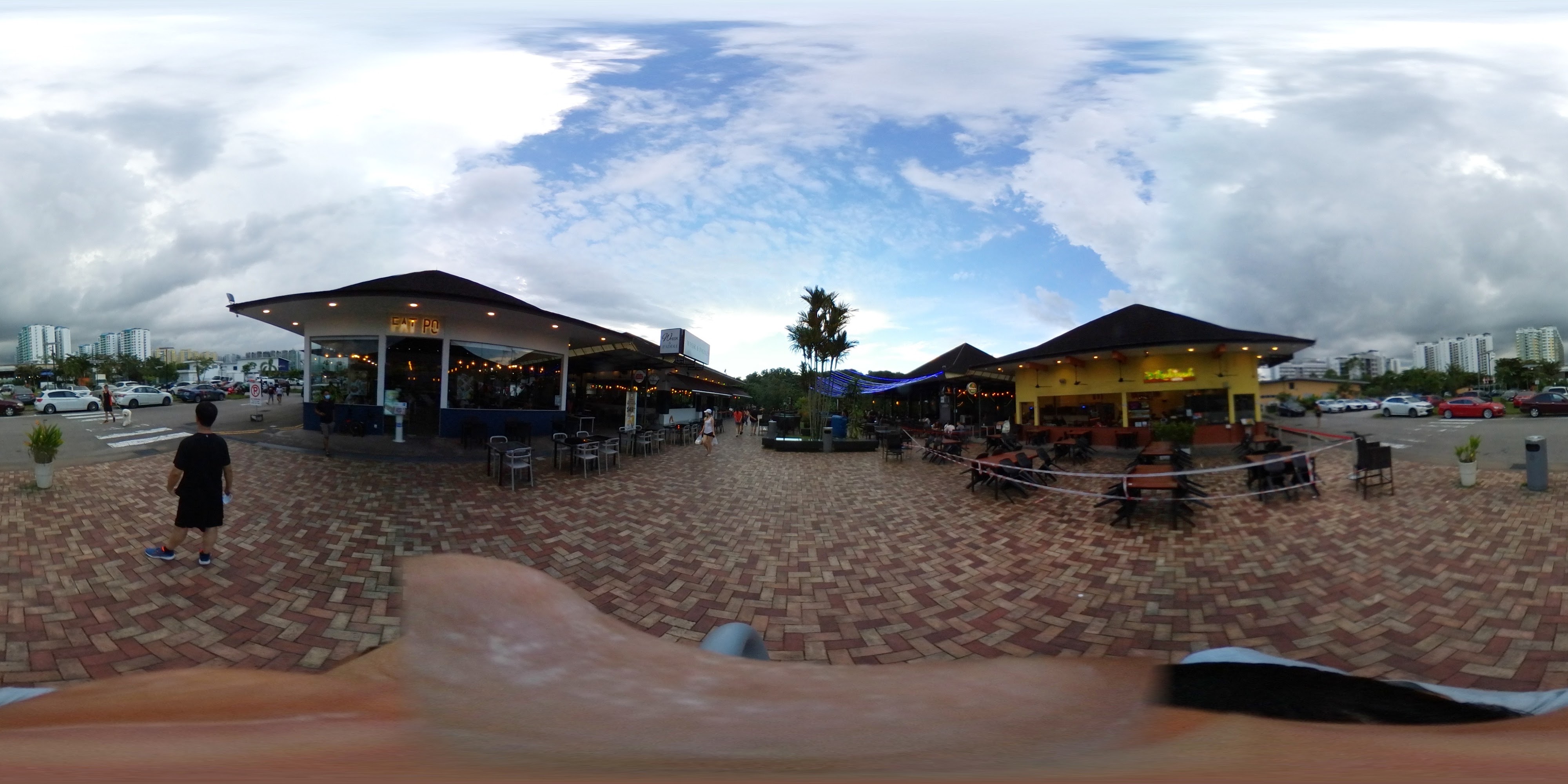 Outdoor Eatery Area Scenery