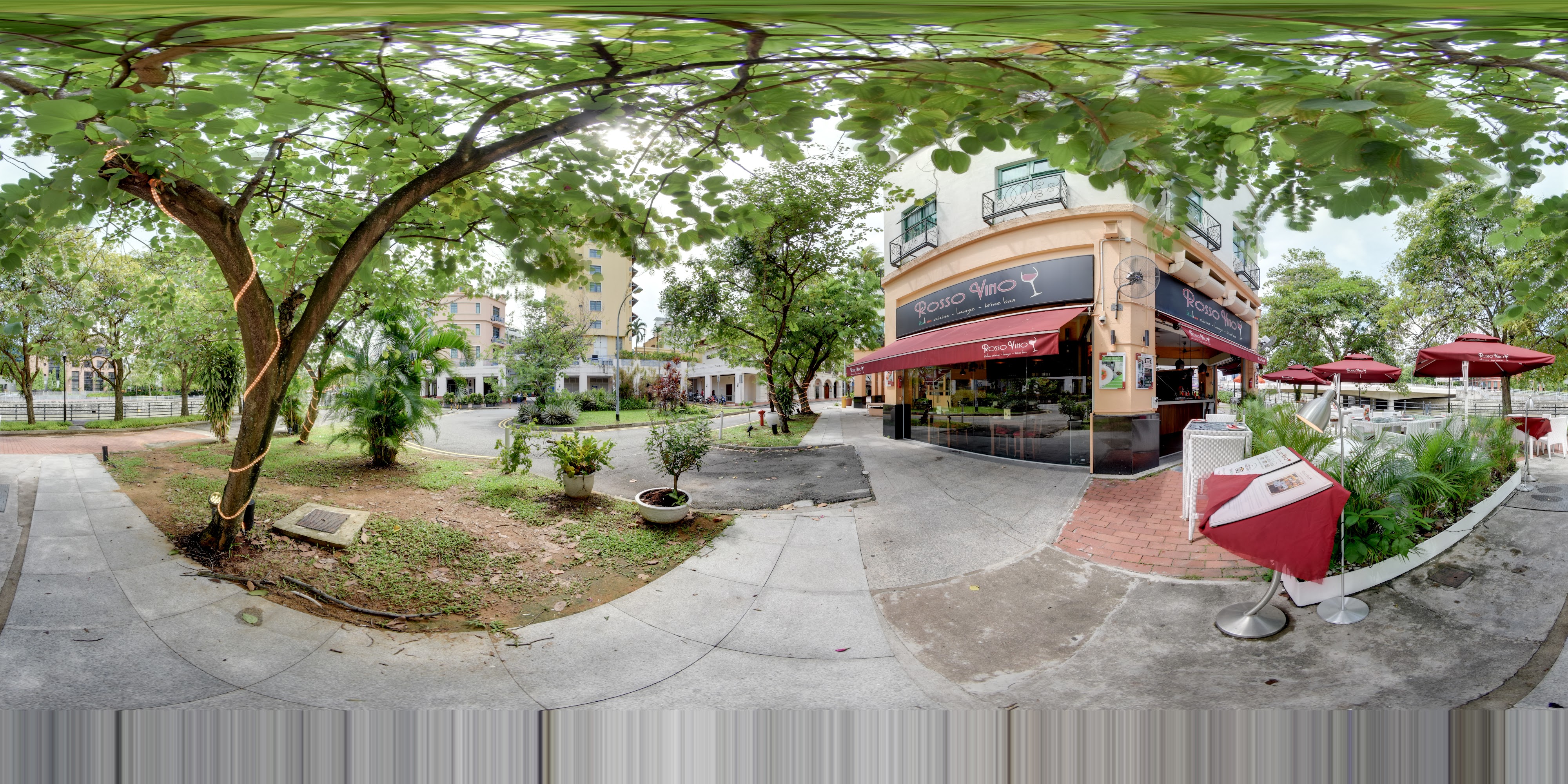 Urban Café Amid Greenery