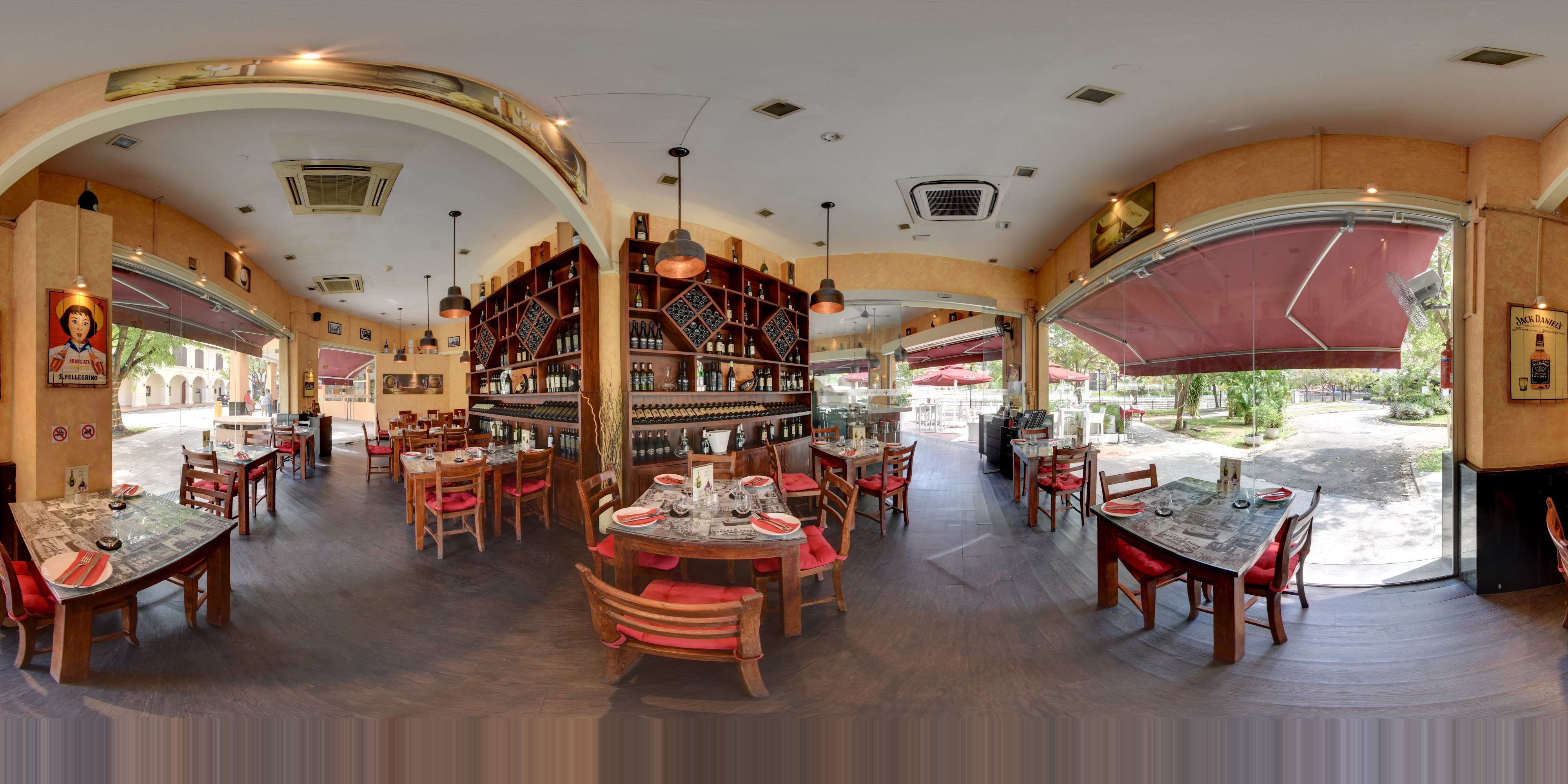 Elegant Restaurant Interior Decor