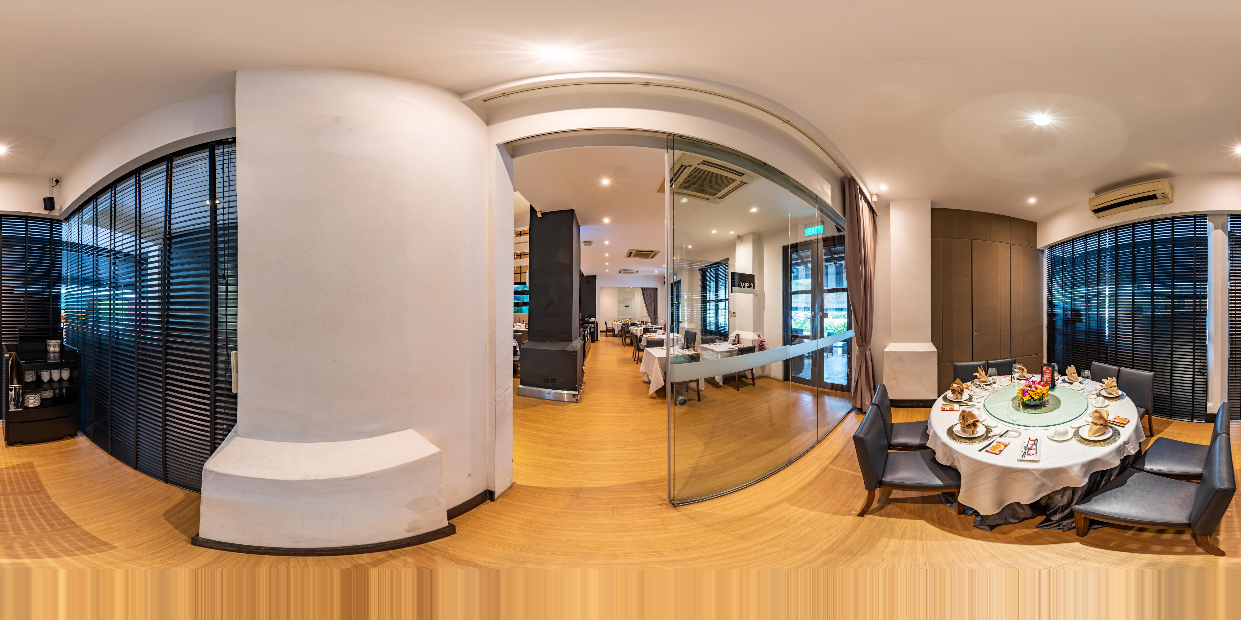 Elegant Fine Dining Room