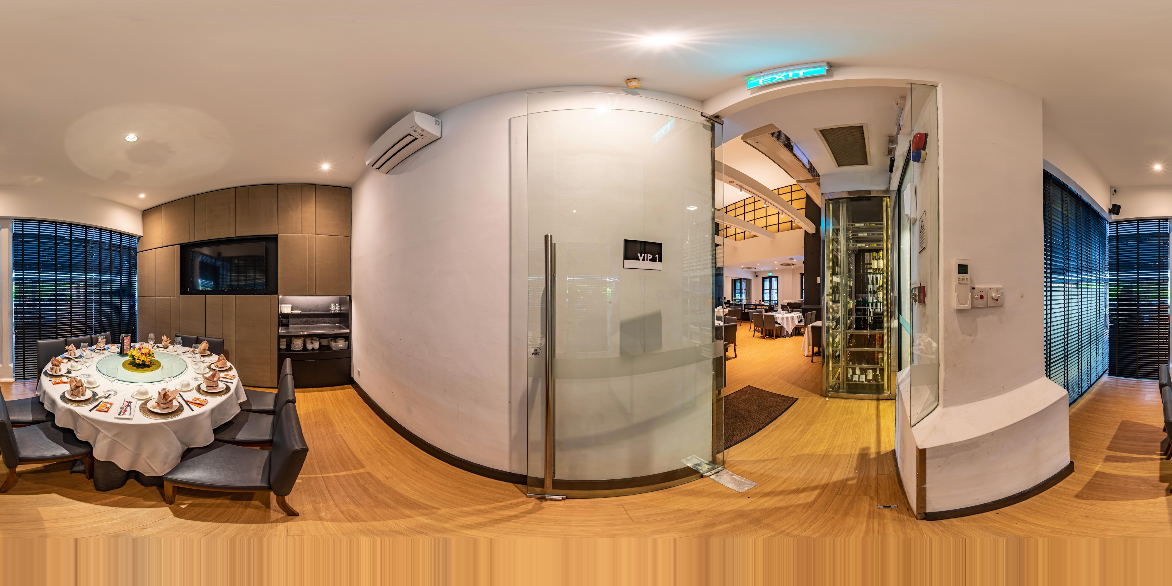 Elegant Private Dining Ambassador Room