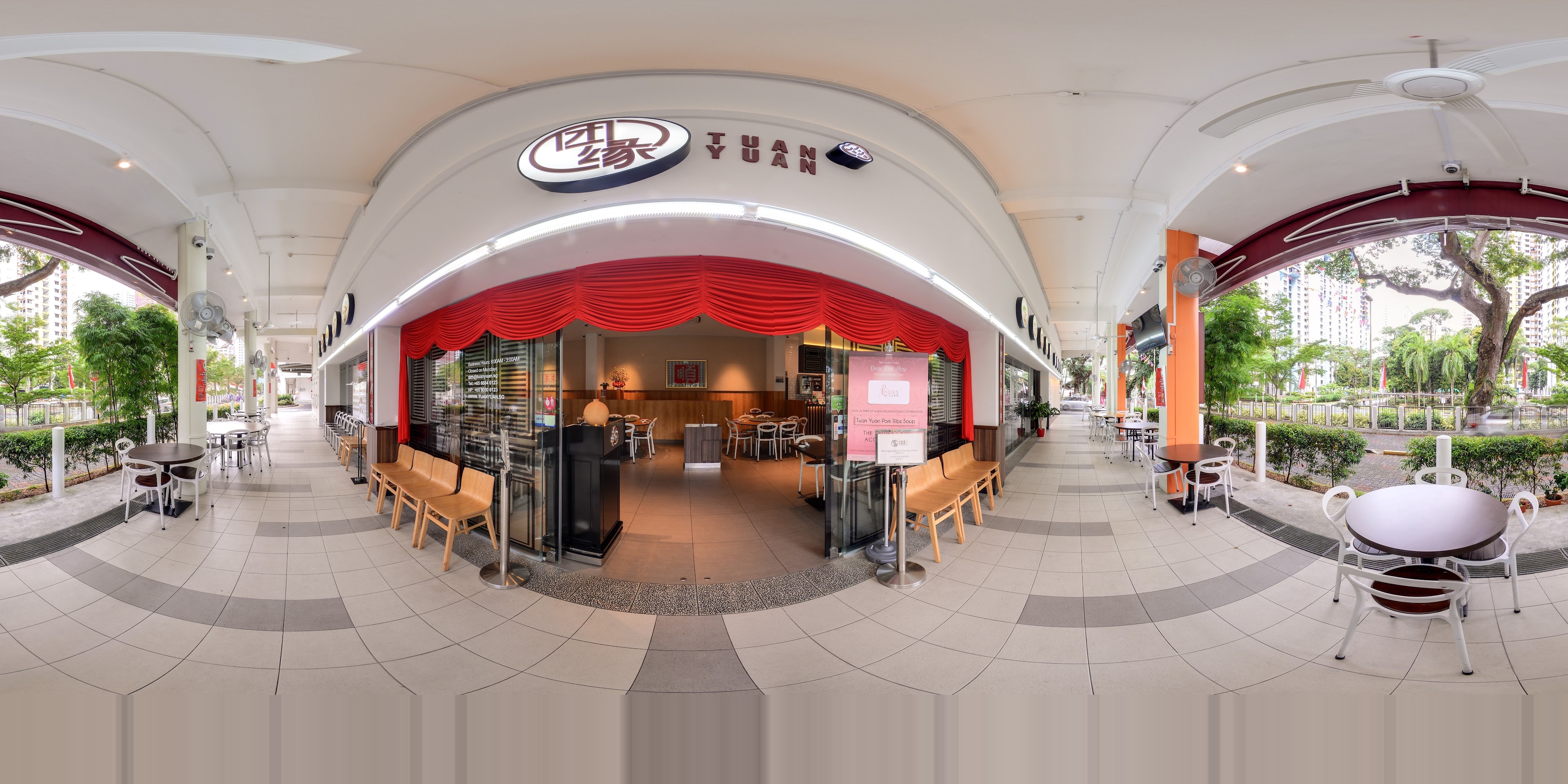 Inviting Restaurant Exterior Decor