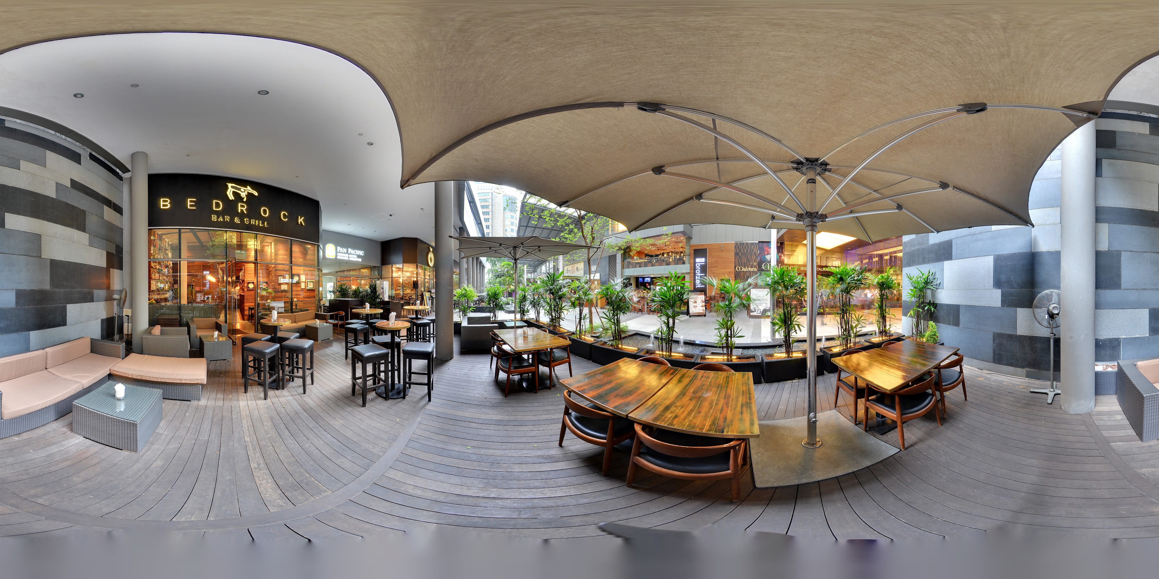 Modern Outdoor Dining Setting