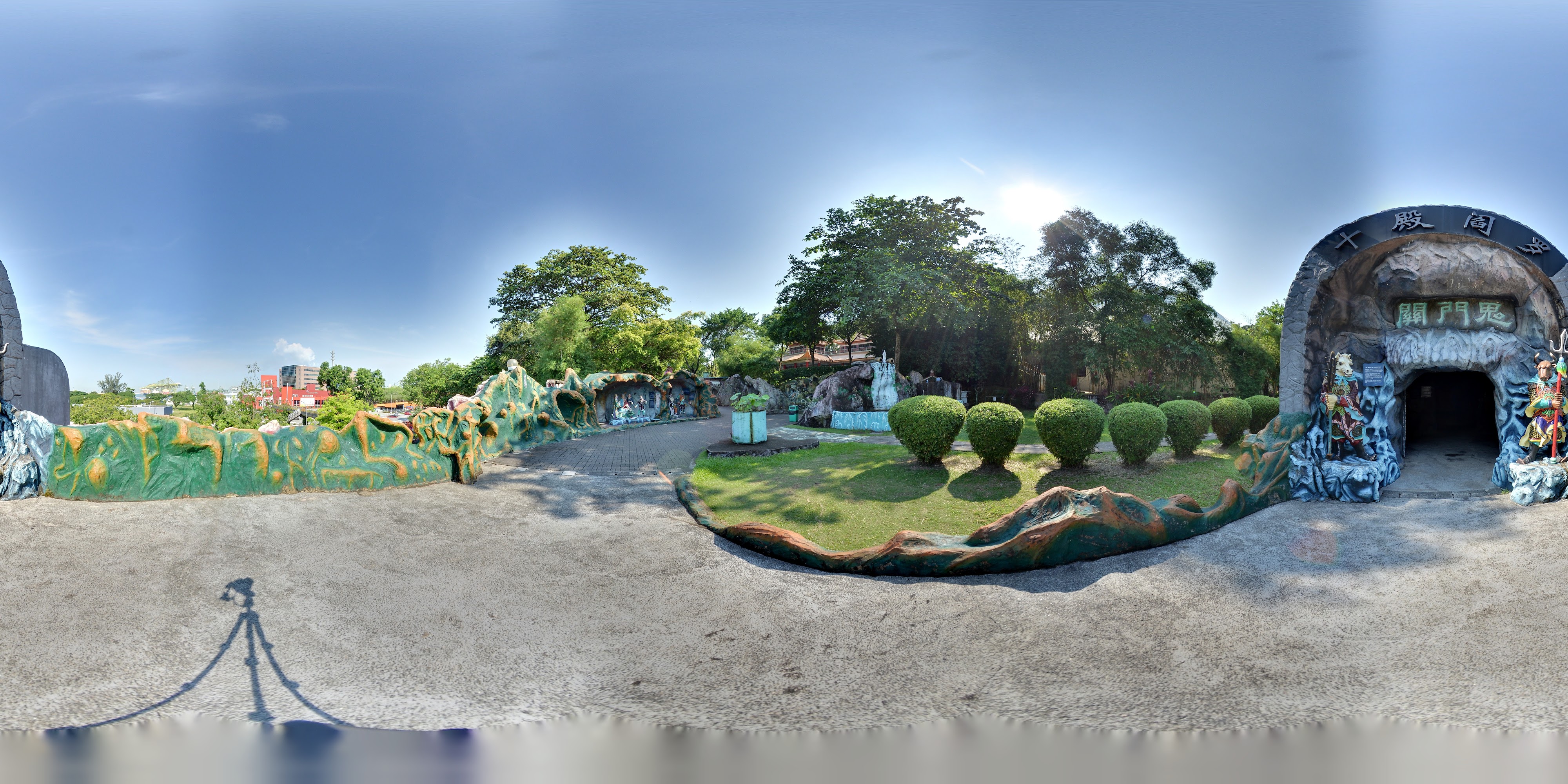 Majestic Cultural Sculpture Garden