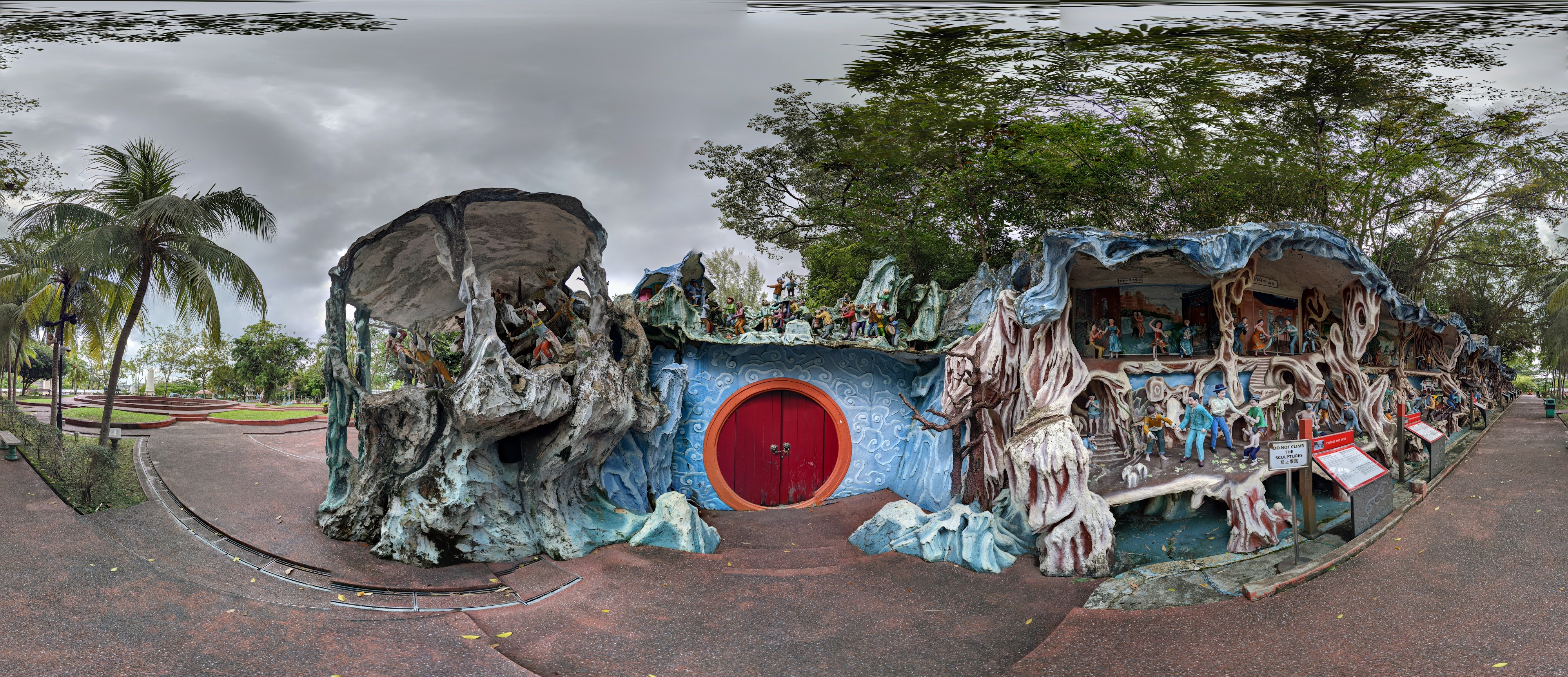 Detail Sculpted Hobbit Play Area.