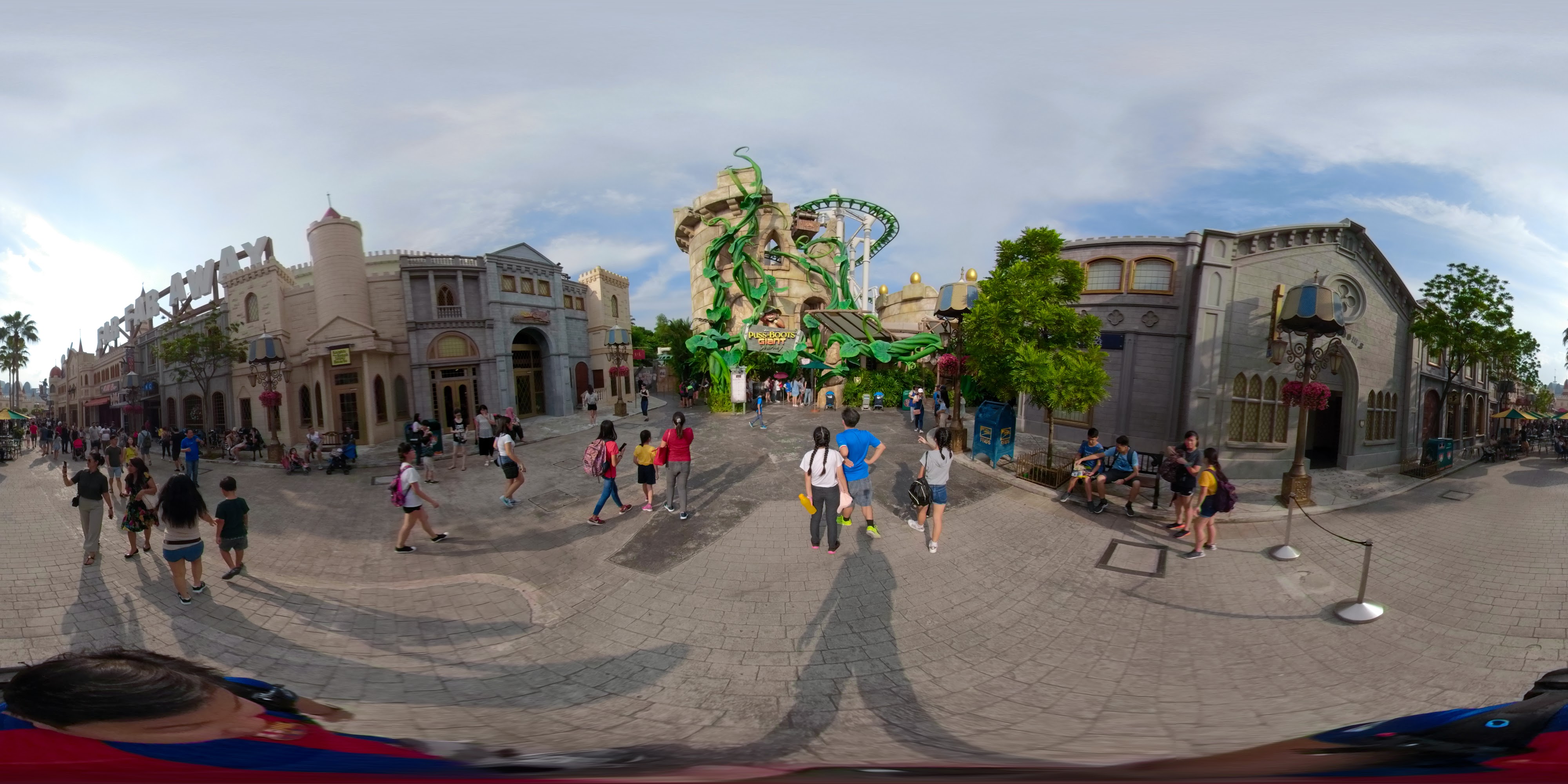 Fairytale-Themed Amusement Attraction Entry