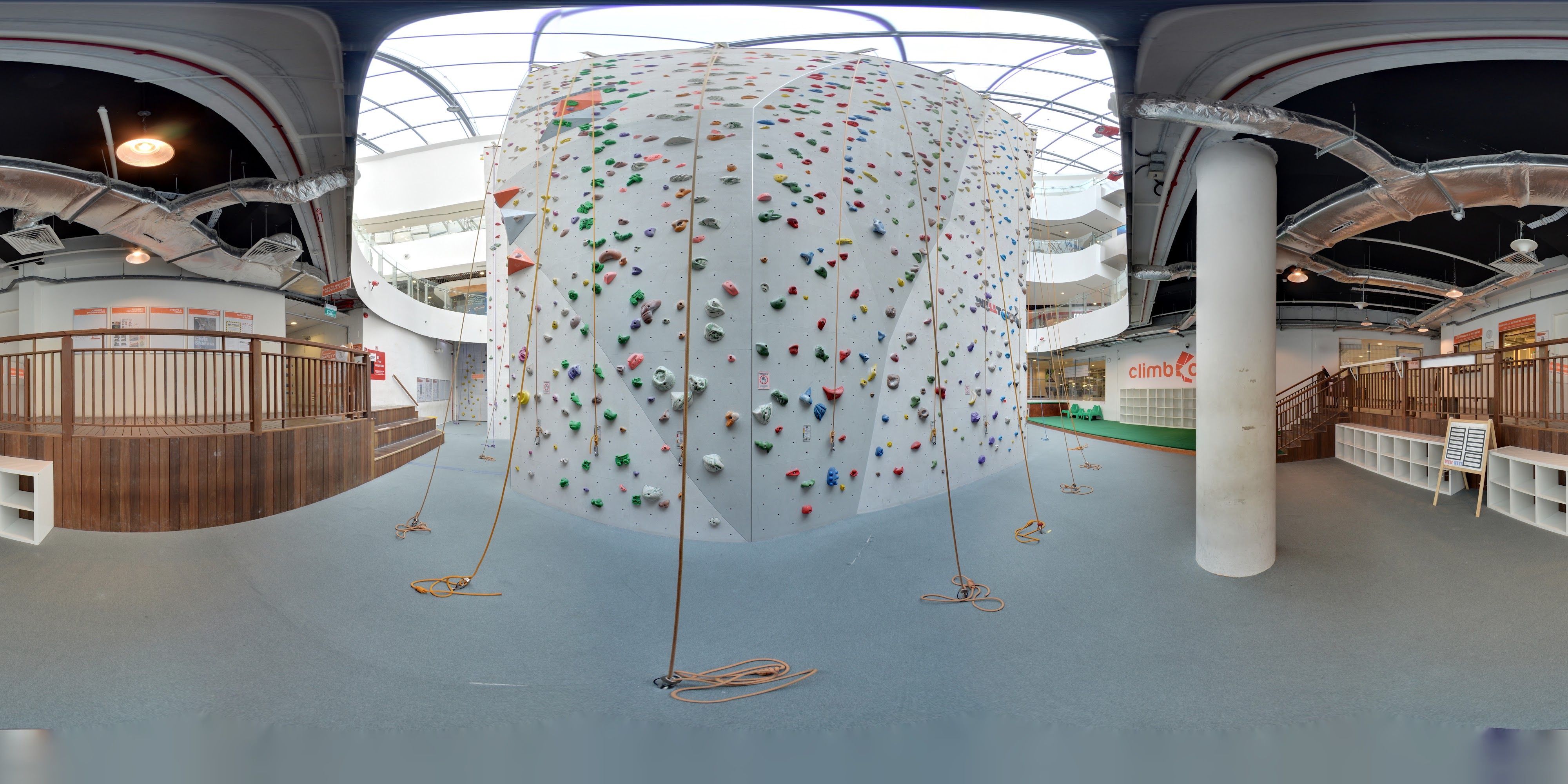 Indoor Climbing Waller Spaces