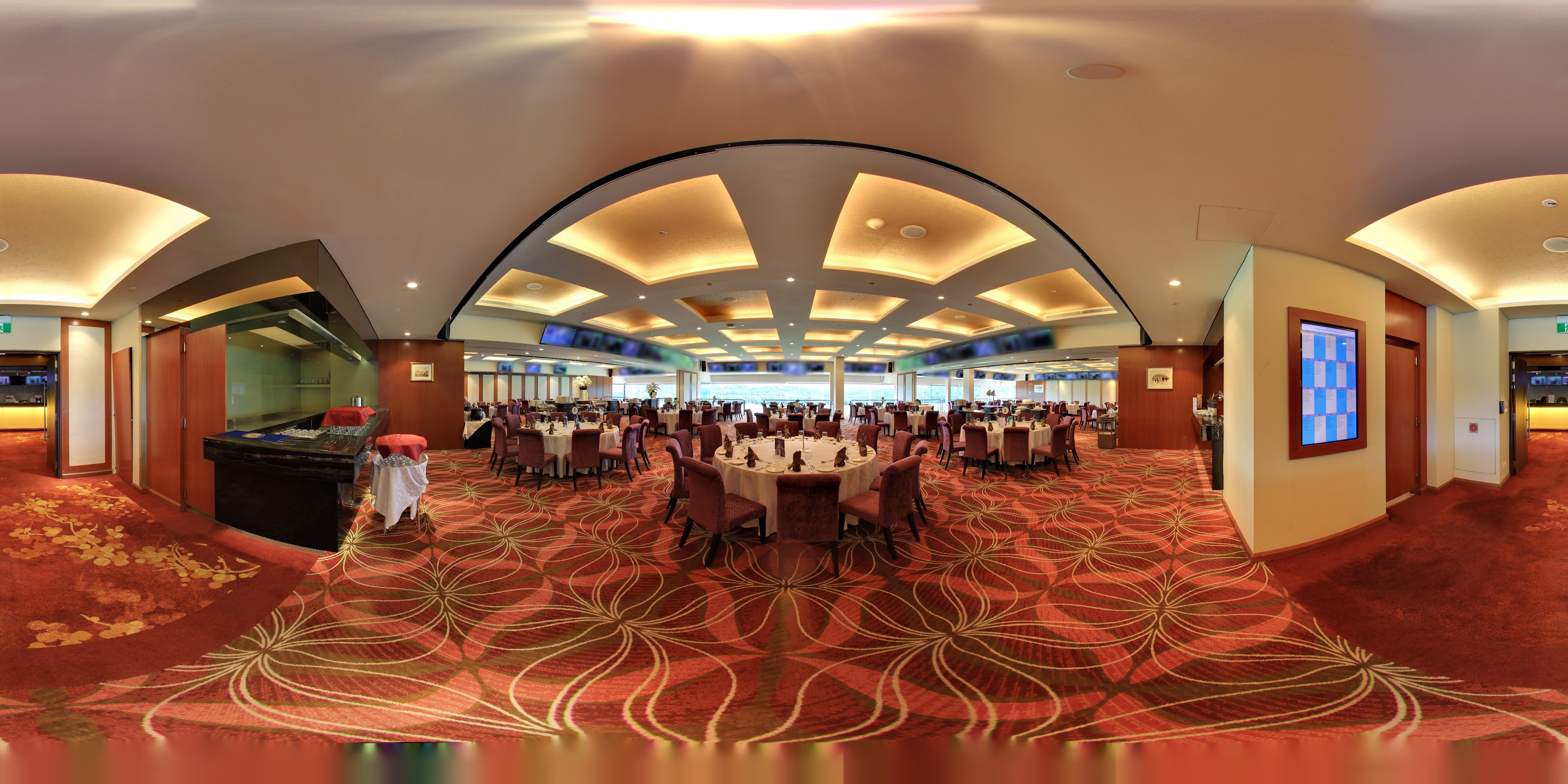 Spacious Elegant Dining Hall