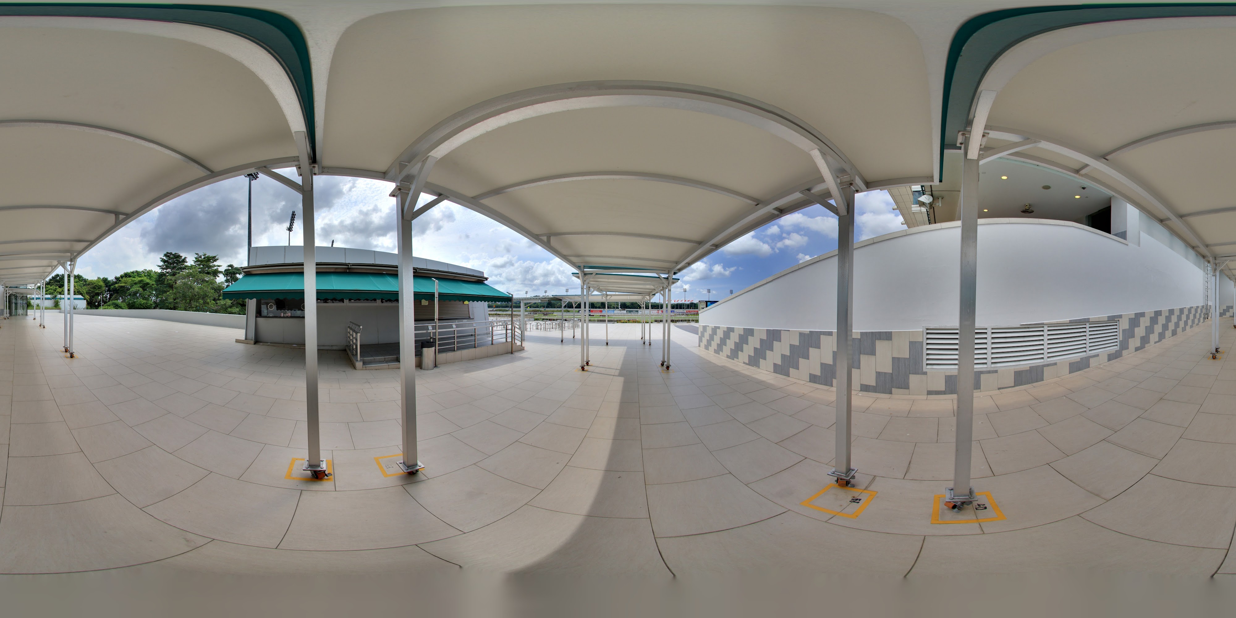 Open-Air Covered Racing Corridor