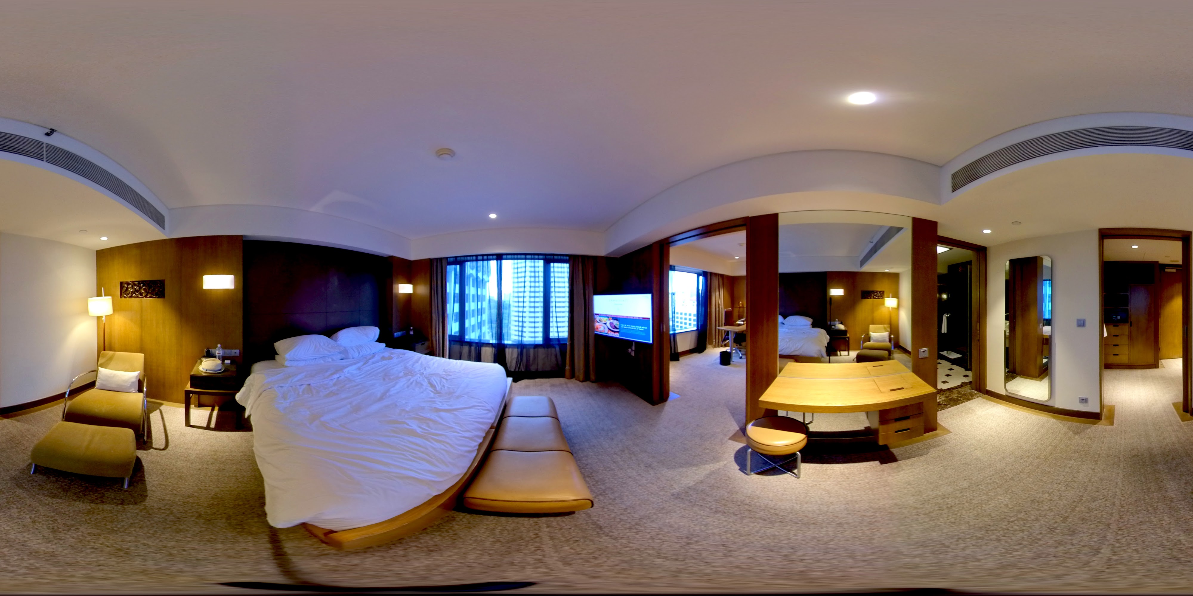 Elegant Luxury Hotel Suite