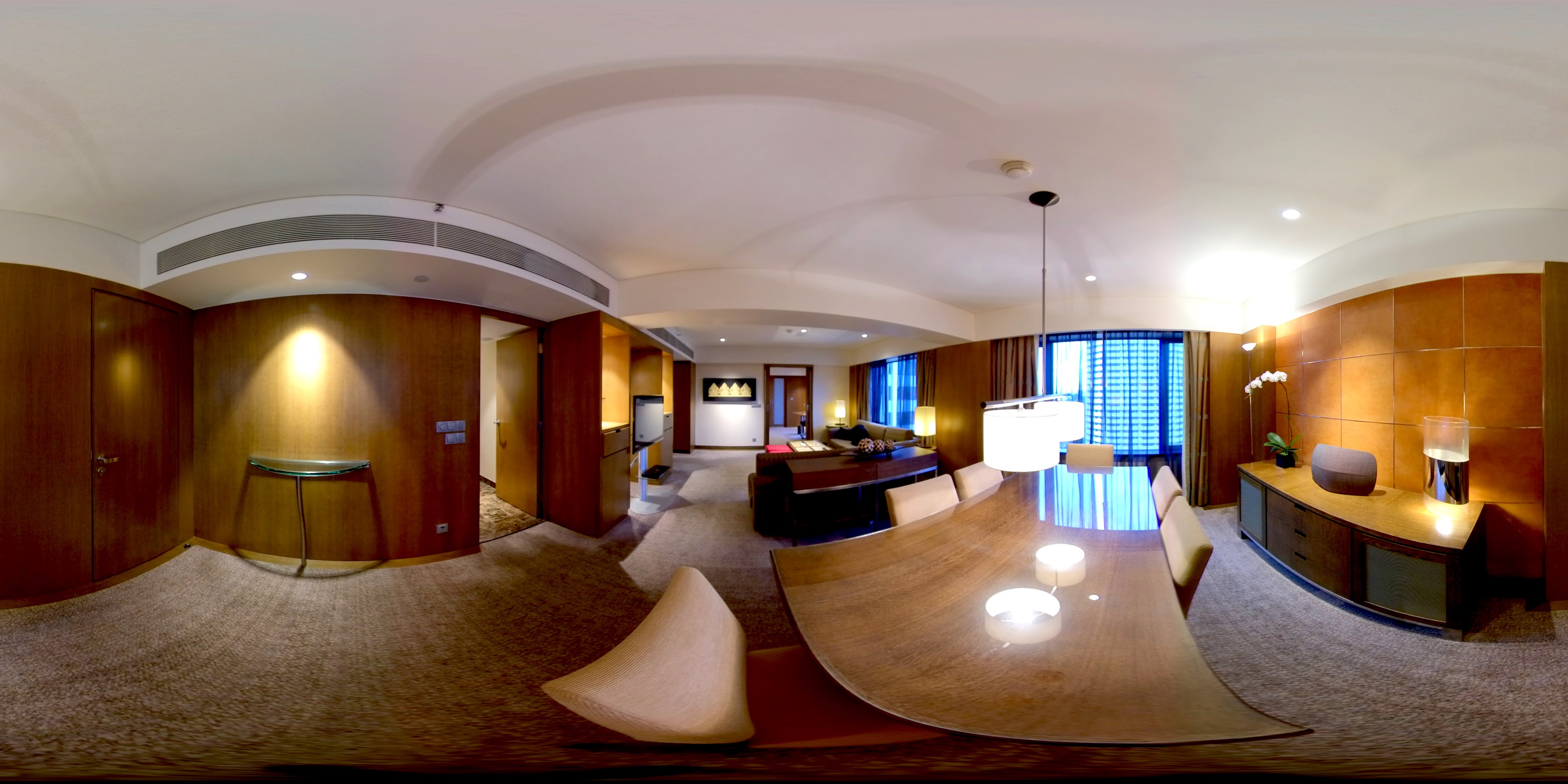 Luxurious Suite Dining Area