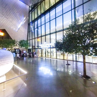 Way to The Shops at Crystals