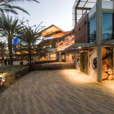 Wolfgang Puck Bar & Grill